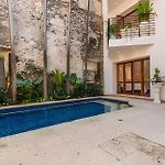 Casa de 3 Hab en la Ciudad Amurallada con Piscina
