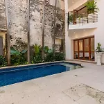 Casa de 3 Hab en la Ciudad Amurallada con Piscina