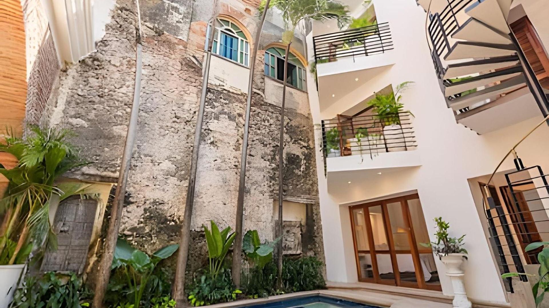 Сasa de vacaciones Casa De 3 Hab En La Ciudad Amurallada Con Piscina