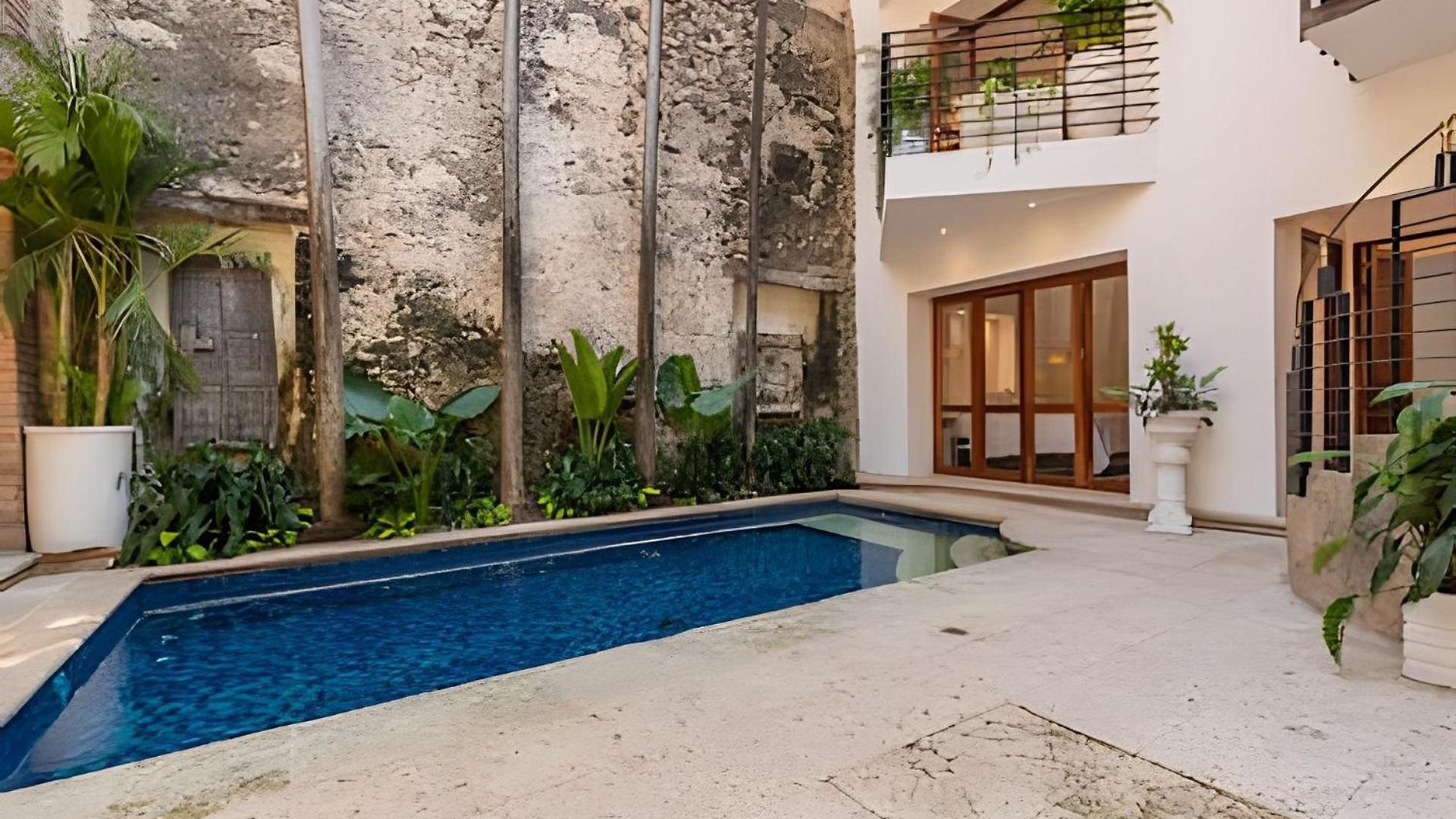 Casa De 3 Hab En La Ciudad Amurallada Con Piscina Сasa de vacaciones