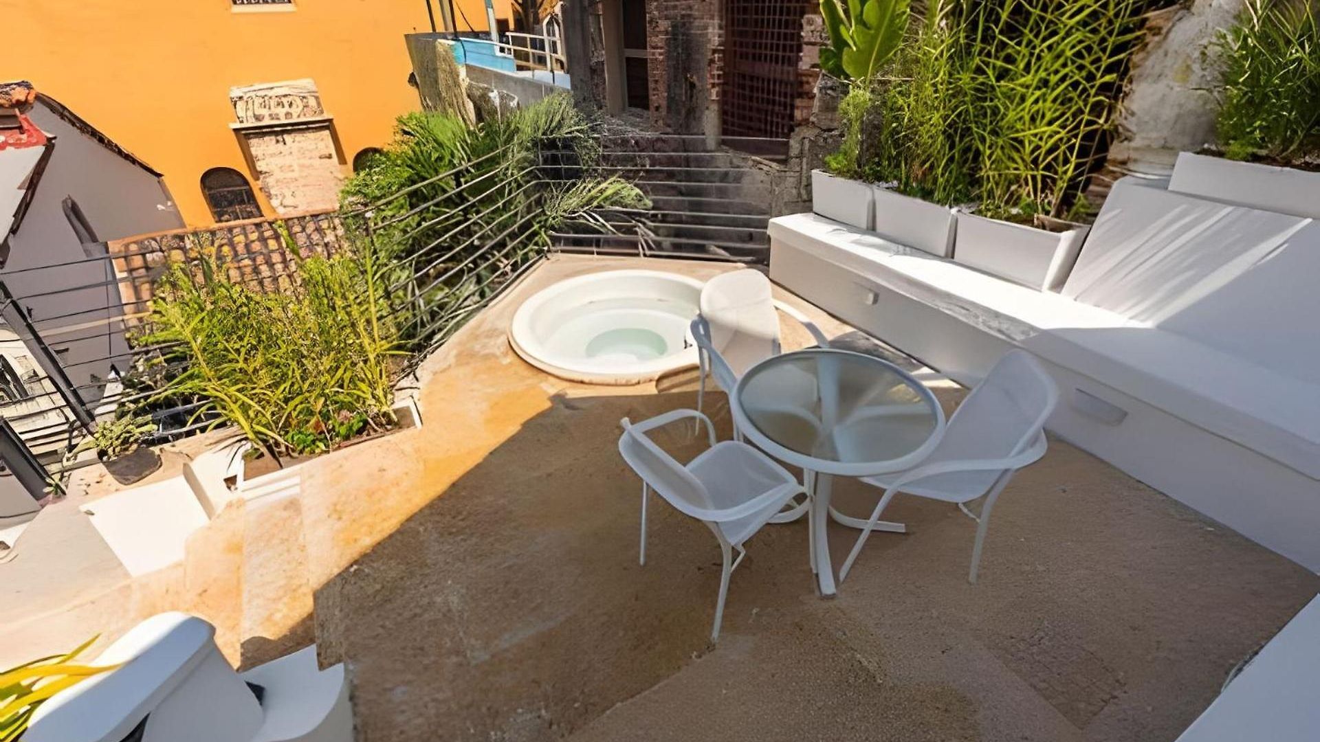 Casa De 3 Hab En La Ciudad Amurallada Con Piscina Cartagena