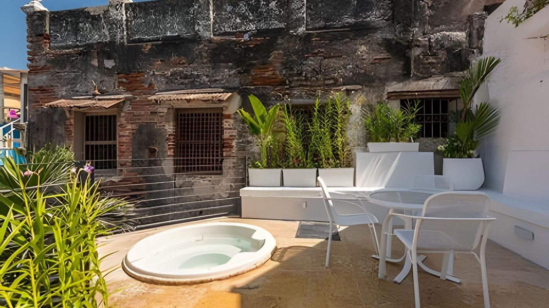 Сasa de vacaciones Casa De 3 Hab En La Ciudad Amurallada Con Piscina