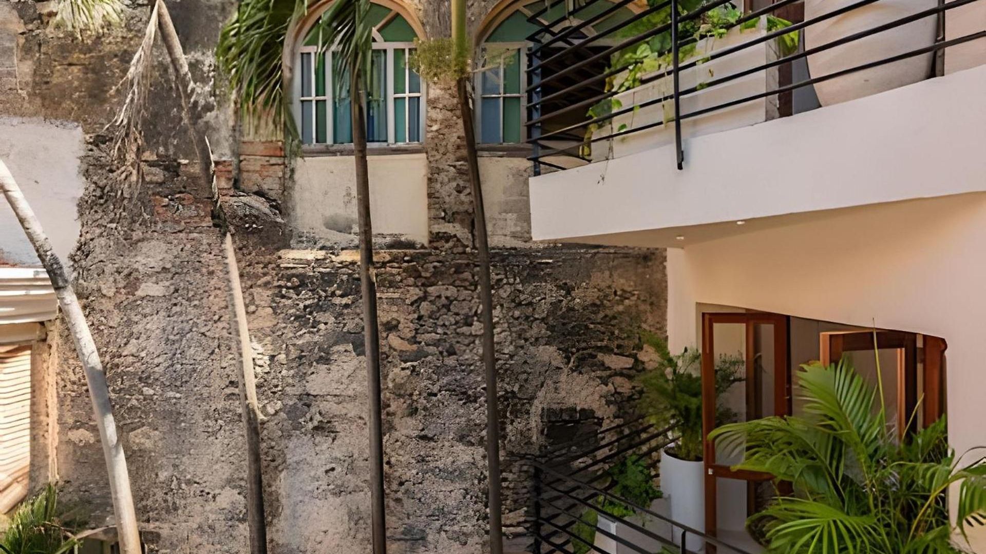 Casa De 3 Hab En La Ciudad Amurallada Con Piscina Сasa de vacaciones *