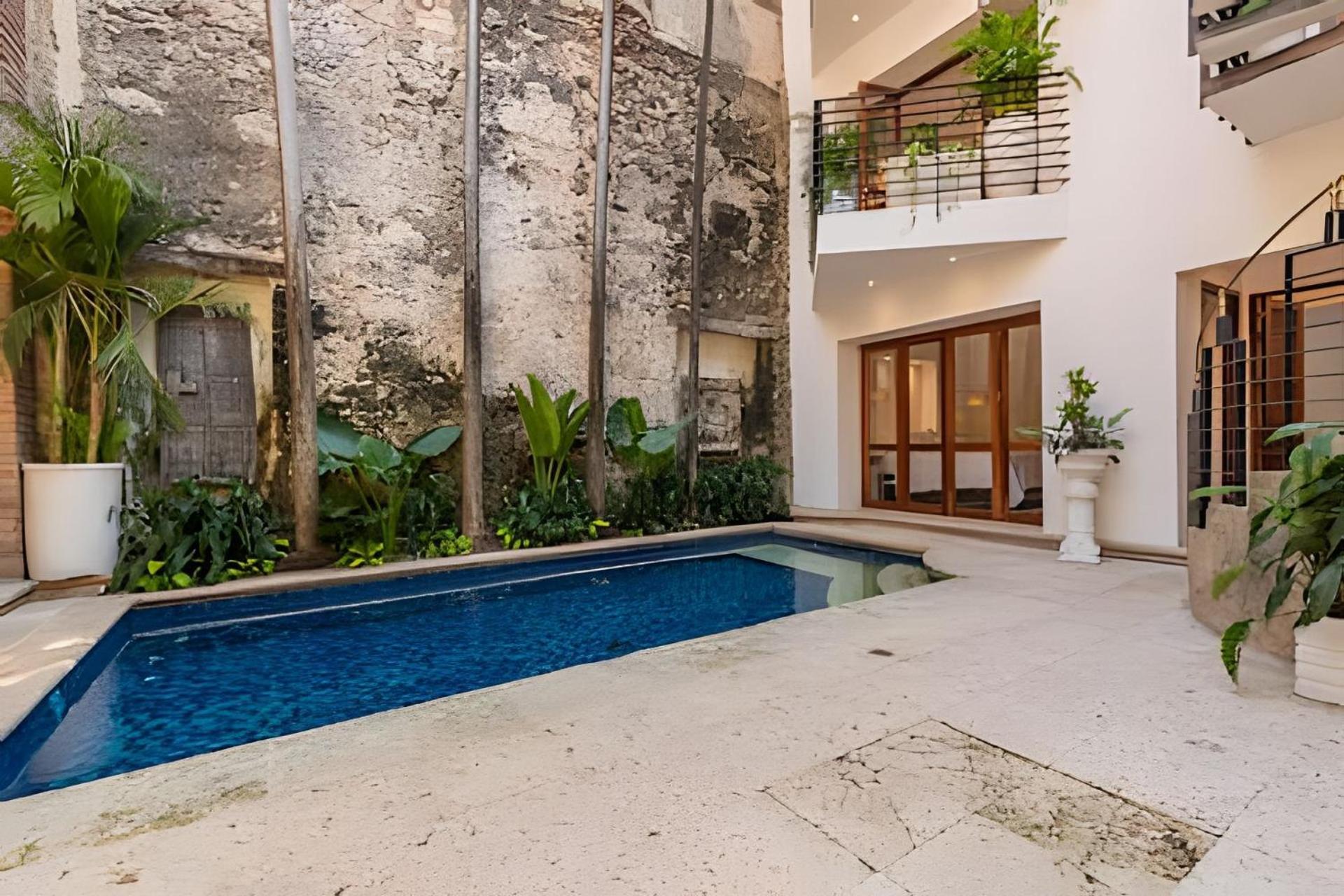 Casa De 3 Hab En La Ciudad Amurallada Con Piscina Сasa de vacaciones