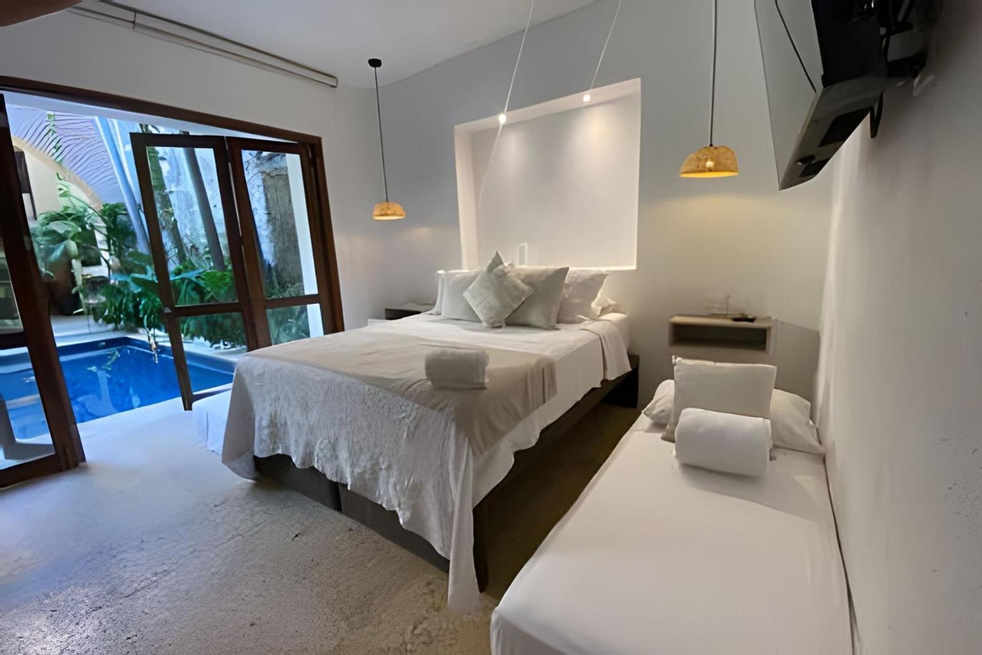 Casa De 3 Hab En La Ciudad Amurallada Con Piscina