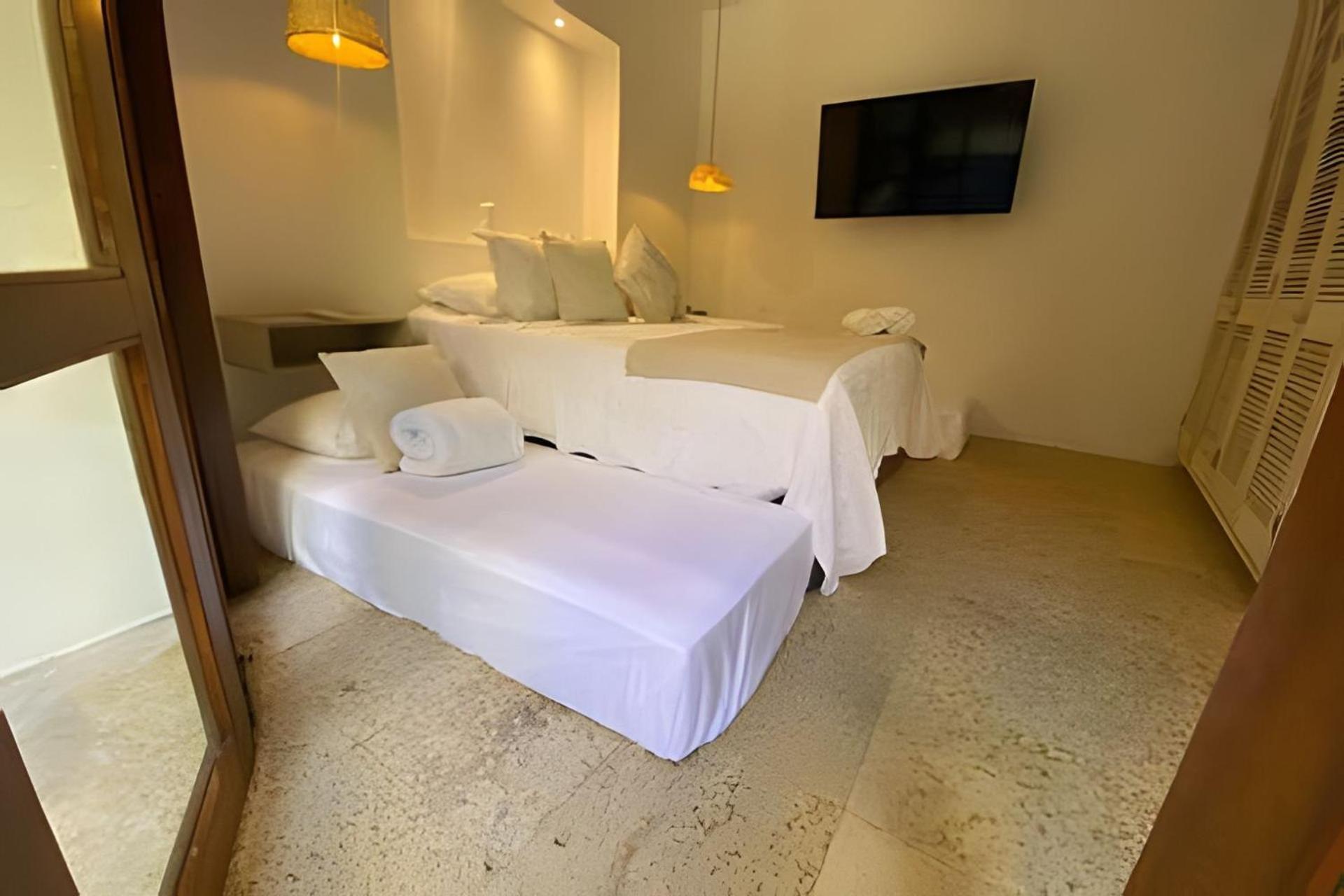 Casa De 3 Hab En La Ciudad Amurallada Con Piscina Сasa de vacaciones