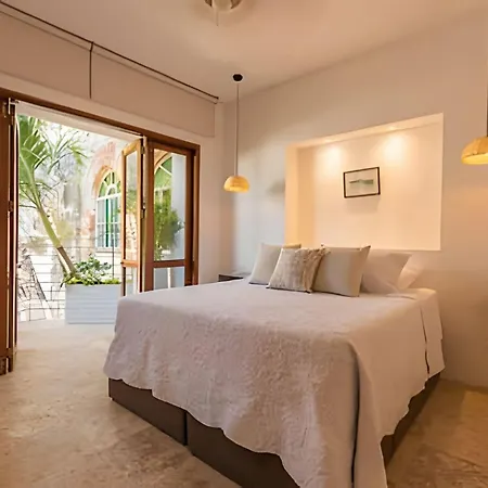 Casa De 3 Hab En La Ciudad Amurallada Con Piscina