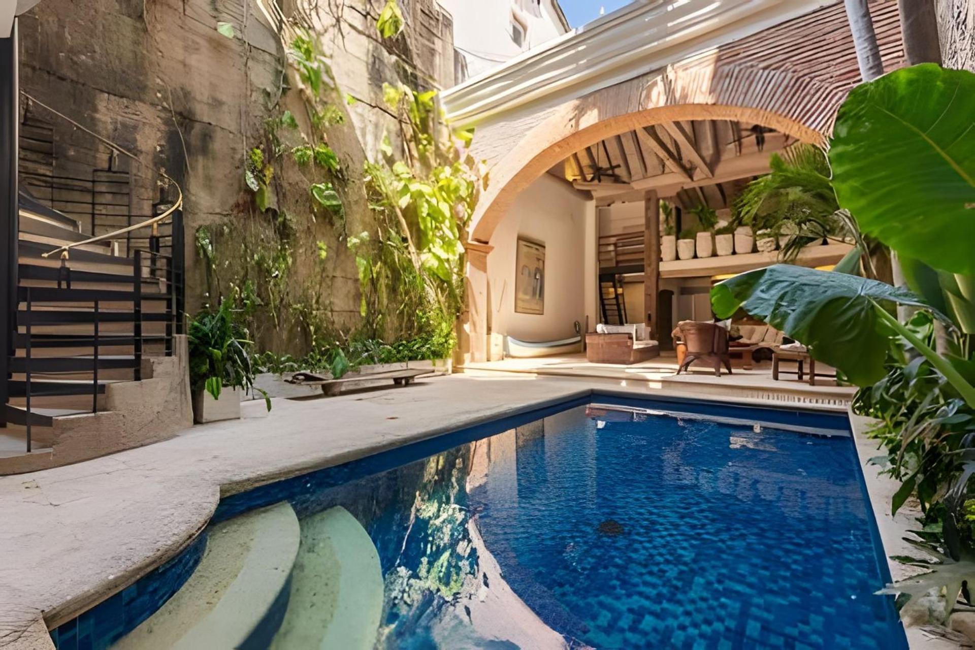 Casa De 3 Hab En La Ciudad Amurallada Con Piscina Сasa de vacaciones
